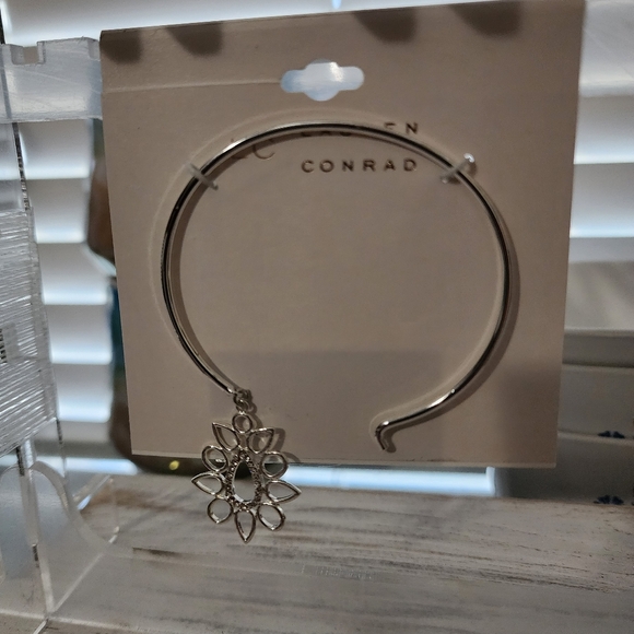 Lauren Conrad dainty dangle cuff bracelet - Picture 1 of 3